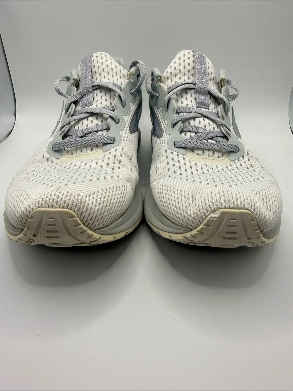 BROOKS Anthem 5 Women’s White‎ Purple Running Walking Athletic Shoes Size 8.5